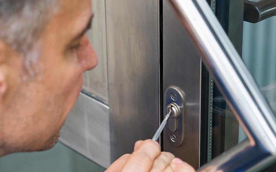 porte intérieure bloquée Paris 4